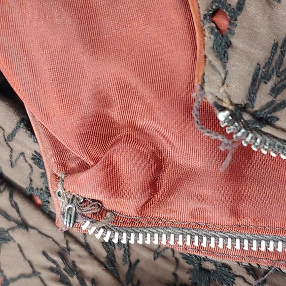 Vintage Brown and Black Floral Eyelet Dress Short Sleeve Lined with Satin Belt - Picture 13 of 15